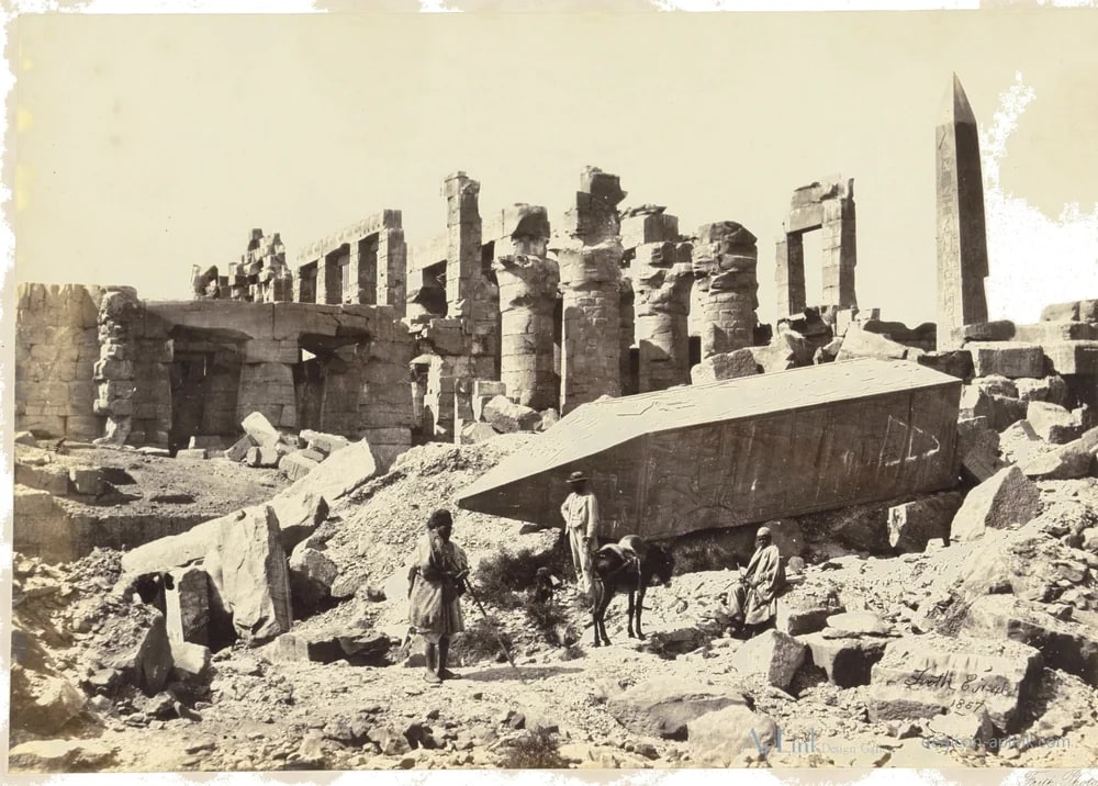 Gebroken obelisk bij de tempel van Karnak — カイロ／エジプトの古写真