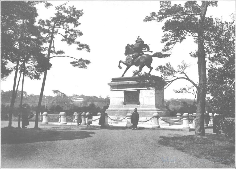 Scenes in the Eastern Capital of Japan — plate 0012a — 日本（幕末・明治）の手彩色写真