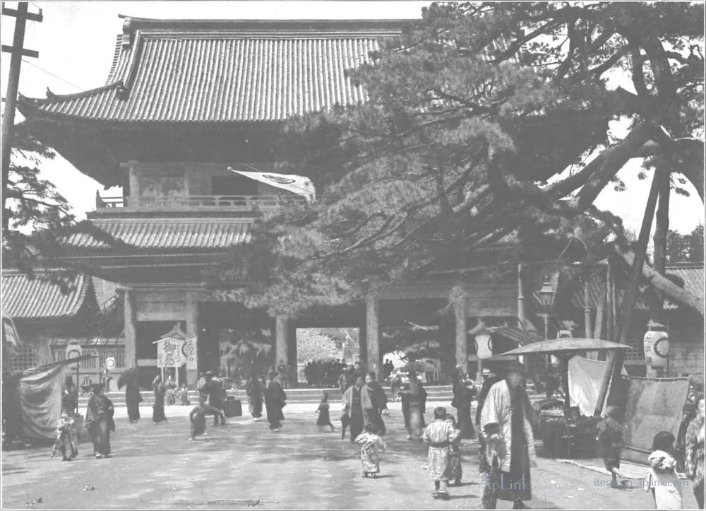 Scenes in the Eastern Capital of Japan — plate 0028a — 日本（幕末・明治）の手彩色写真