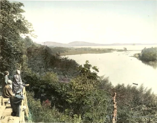 Biwa Lake, from Ishiyama — 日本（幕末・明治）の手彩色写真