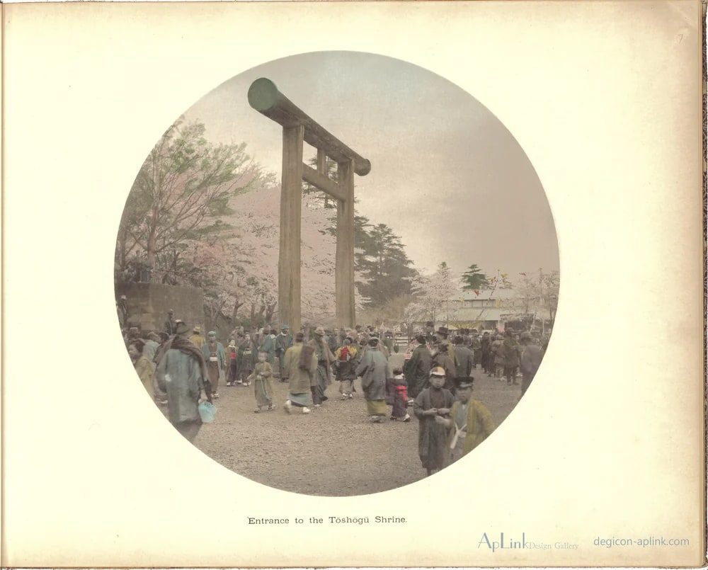 Ingang naar de Tosho-gu tempel in Uenopark in Tokyo, Japan — 日本（幕末・明治）の手彩色写真
