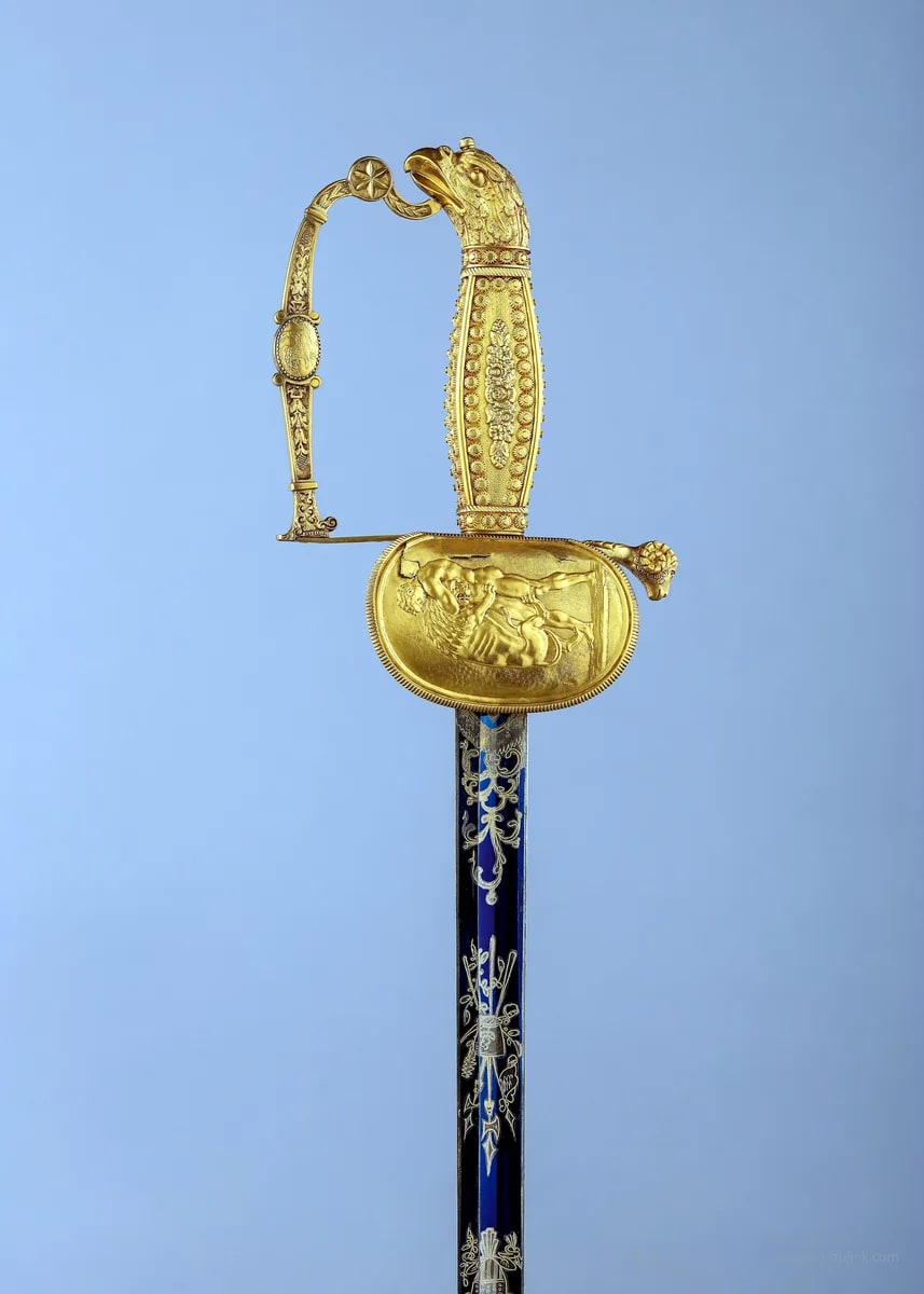Sword and Scabbard Presented to Captain Samuel Chester Reid (1783–1861) — ニューヨークの古写真