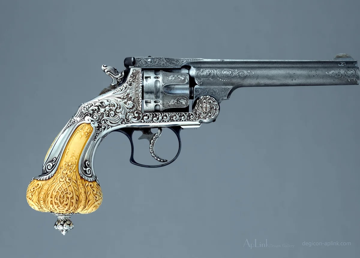 Smith & Wesson .44 Double-Action Frontier Model Revolver decorated by Tiffany & Co. (serial no. 8401), with Case and Cleaning Rod — ニューヨークの古写真